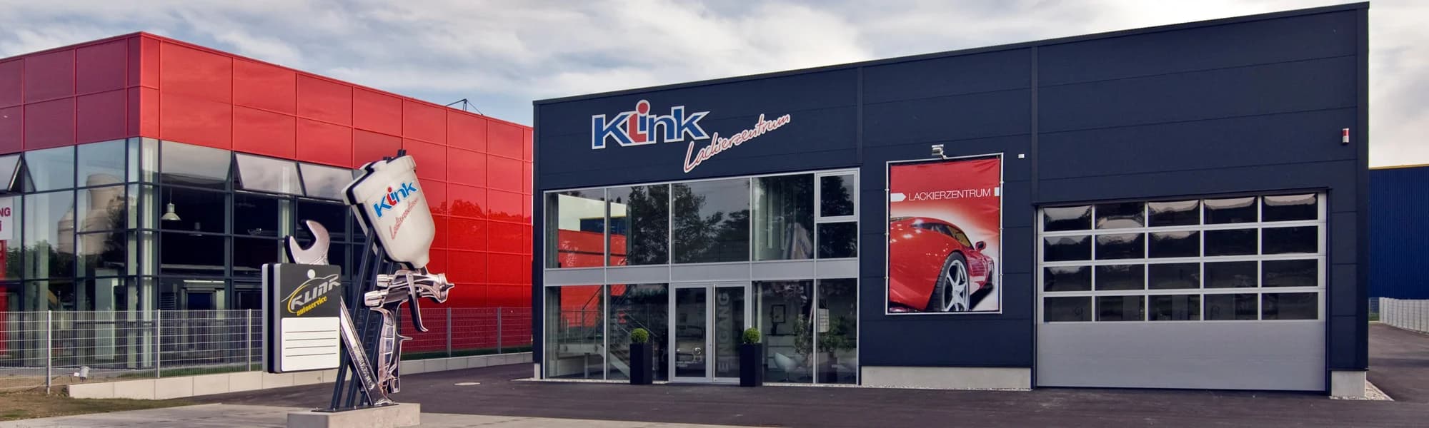Werkstattgebäude von Klink Karosserie & Lackierzentrum in der Josef-Schüttler-Straße in Singen